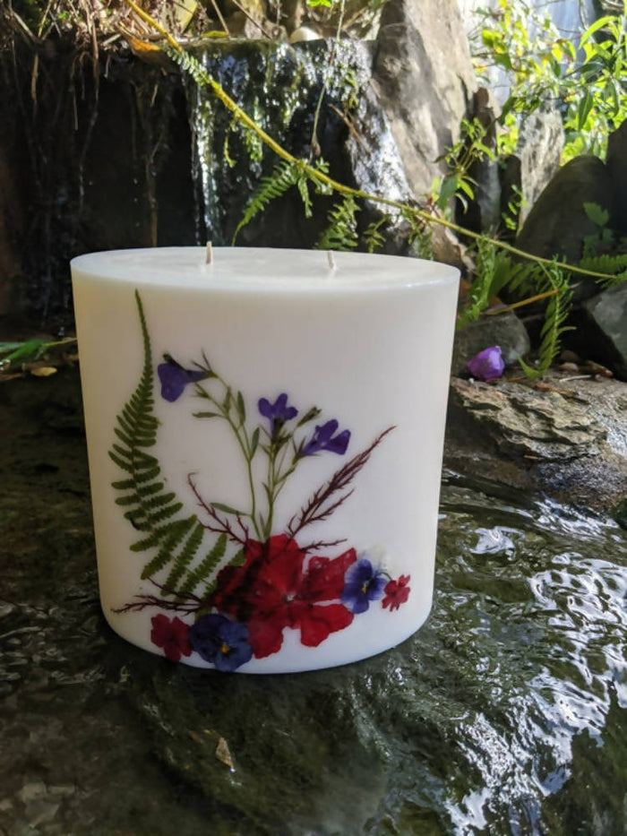 GUINEVERE'S LARGE OVAL TWO WICK FLOWER CANDLE