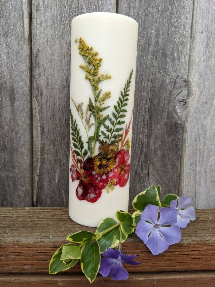 GUINEVERE'S TALL PILLAR FLOWER CANDLE