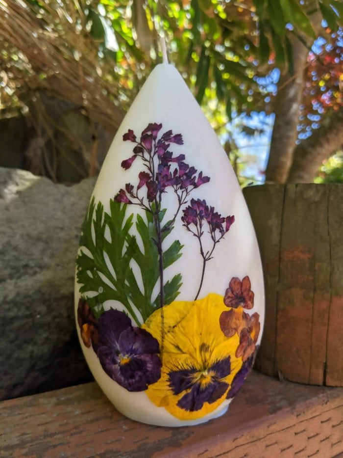 GUINEVERE'S TEAR DROP FLOWER CANDLE