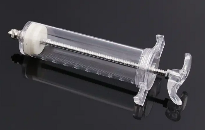 Hand Feeding Syringe for Birds