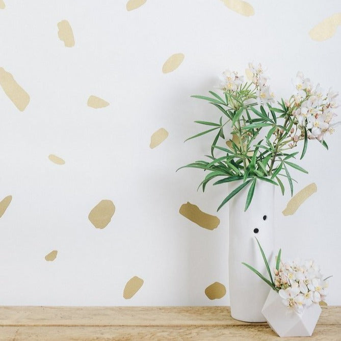 Pas De Trois - Gold on Cream Wallcovering