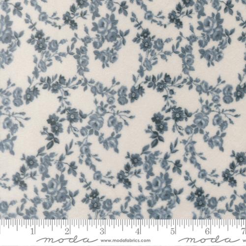 Surfside Florals Cream/Light Blue- Nantucket Summer Cuddle
