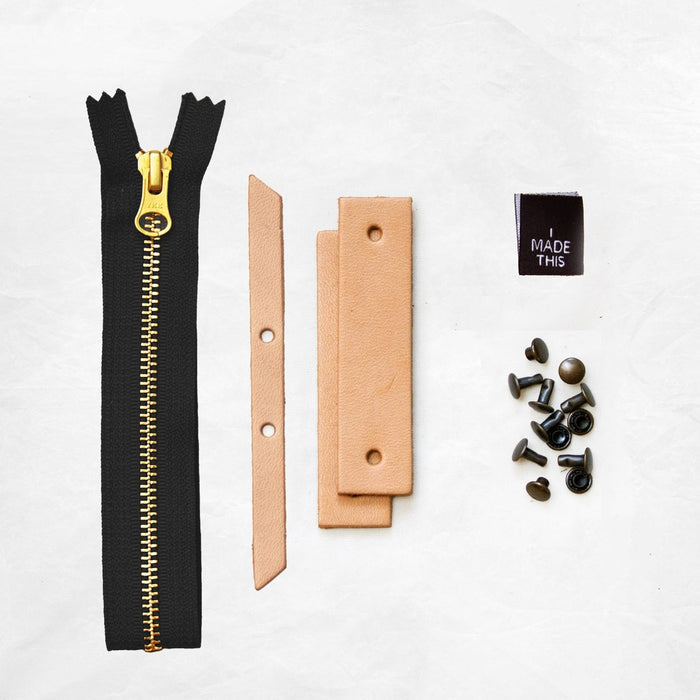 Woodland Dopp kit- Leather & Hardware Tan/Antique Brass Kit